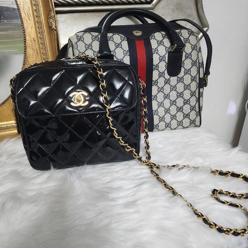 Chanel Black Quilted Leather Bag - Picture 4 of 16
